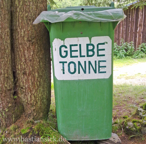 Gelbe Tonne_WZ (Am Bodensee nahe Gössenberg in der Steiermark) © Christian Hersel 17.11.2014_QLUSzNDO_f.jpg